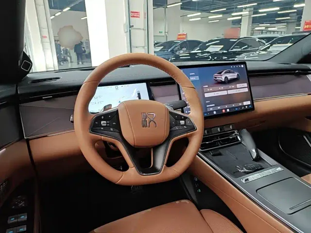 BYD Han L — Фото автомобиля 9