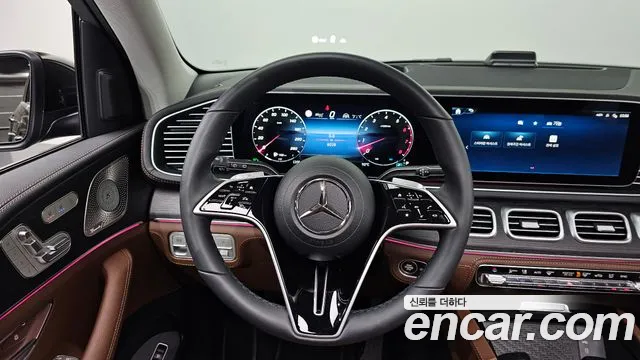Mercedes-Benz GLE-Class — Фото автомобиля 13