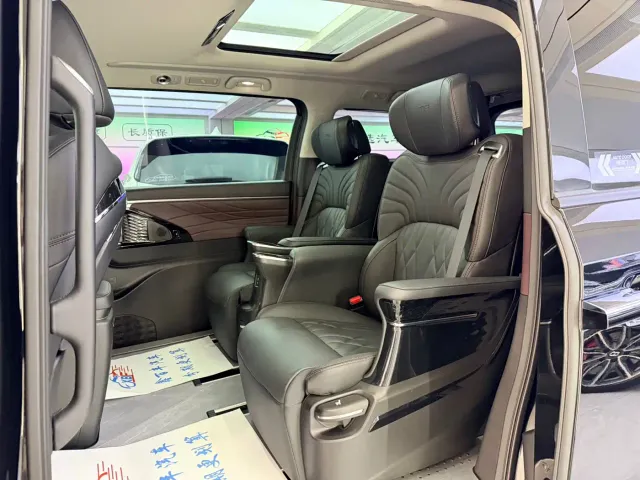 GAC Trumpchi M8 — Фото автомобиля 7