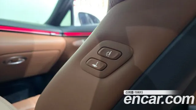 Genesis GV70 — Фото автомобиля 28