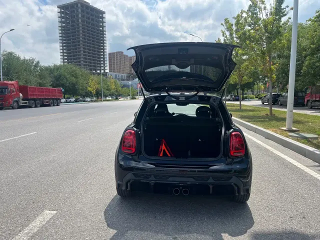 MINI Hatch — Фото автомобиля 19