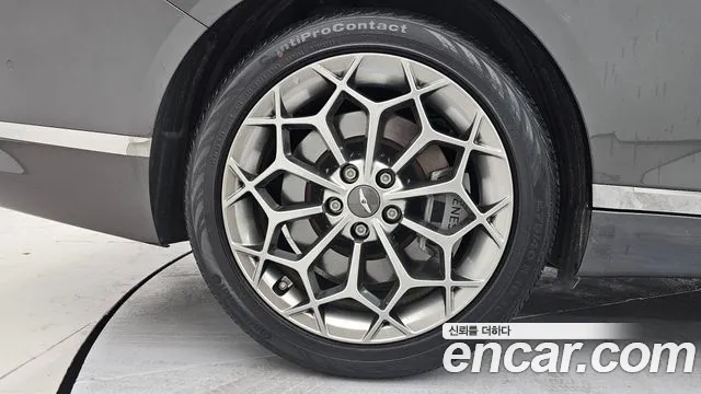 Genesis G80 Бензин 2.5 турбо AWD — Фото автомобиля 5