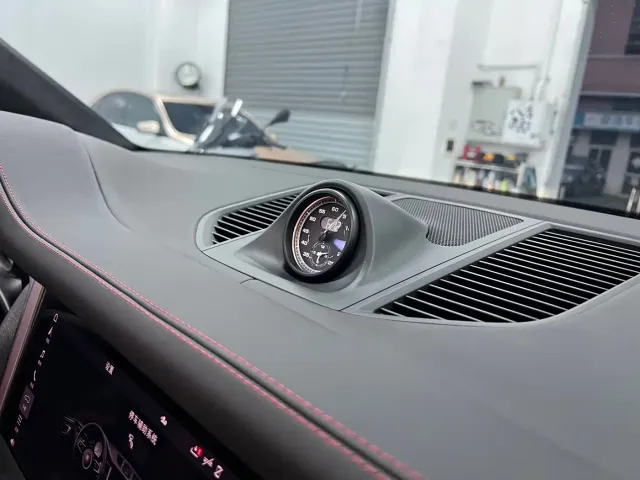 Porsche Macan — Фото автомобиля 6
