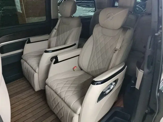 Mercedes-Benz V-Class — Фото автомобиля 13