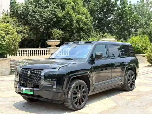 Фотография автомобиля — BYD U8