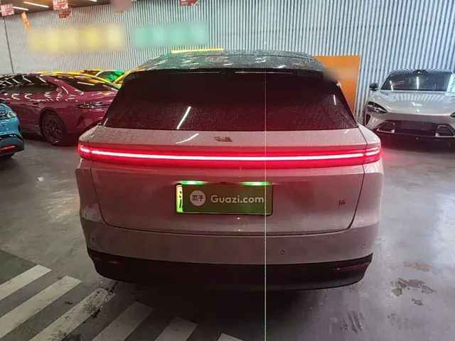 Li Auto Li Auto i6 2025 2WD Base Model — Фото автомобиля 5