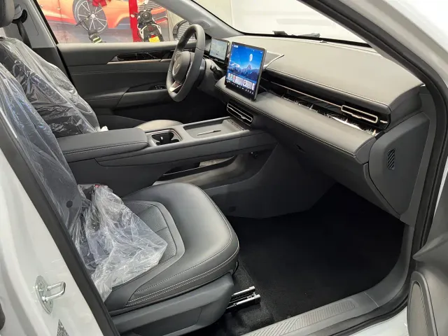 Wuling Starlight — Фото автомобиля 11