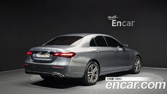 Mercedes-Benz E-Class E-класс W213 E350 4MATIC Avantgarde — Фото автомобиля 2