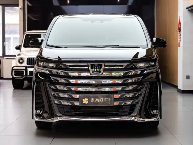 Toyota Vellfire — Фото автомобиля 2