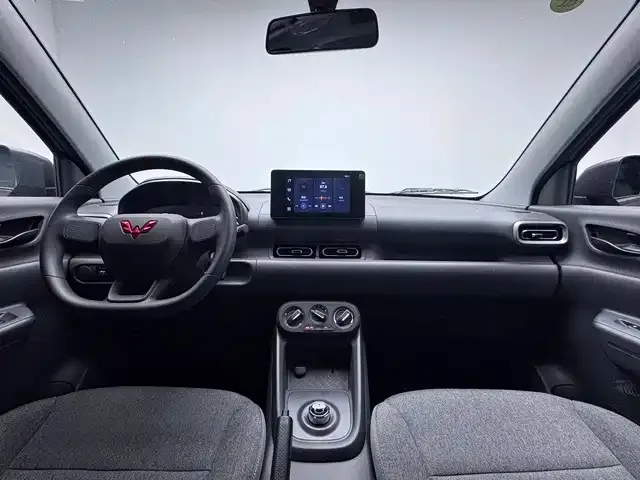 Wuling Hongguang — Фото автомобиля 5