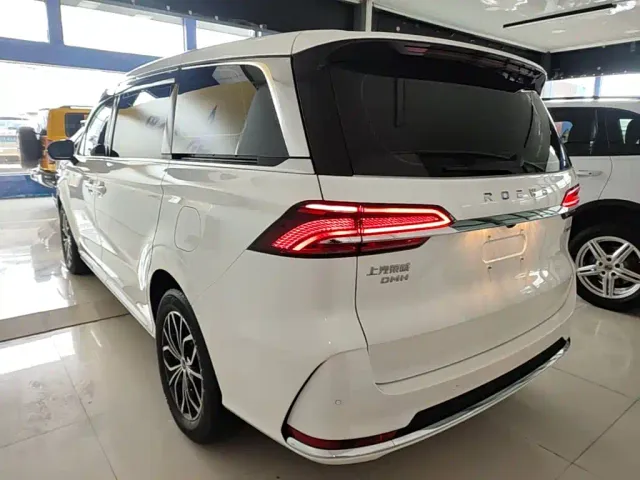 Roewe iMAX8 — Фото автомобиля 22