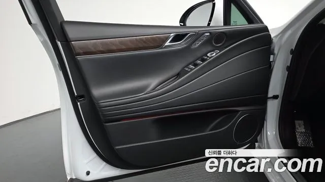 Genesis G80 RG3 — Фото автомобиля 13