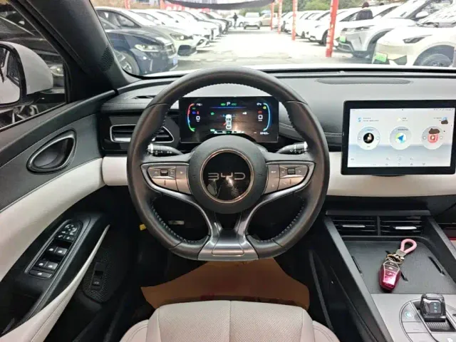 BYD Seal 06 — Фото автомобиля 10