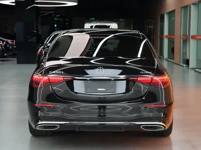 Mercedes-Benz S-Class — Фото автомобиля 4