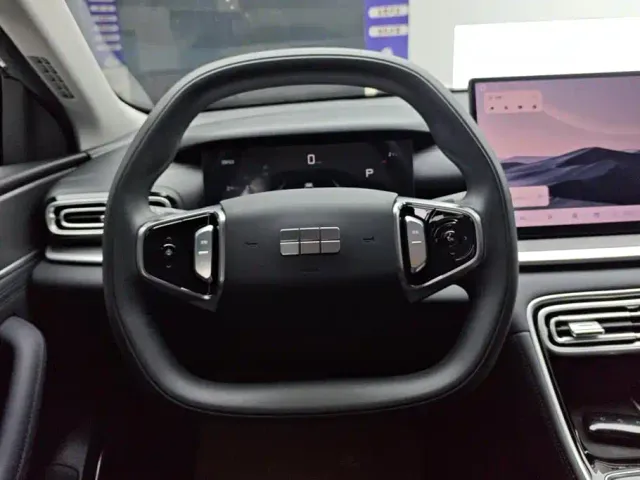 Geely Galaxy Stellar 6 — Фото автомобиля 15
