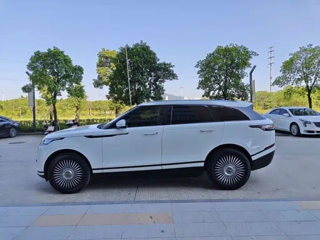 Land Rover Range Rover Velar — Фото автомобиля 3