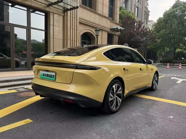 Nio ET5 — Фото автомобиля 17