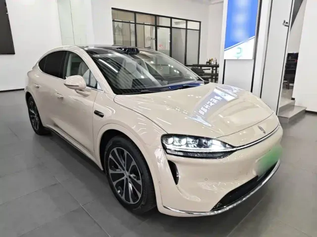 Luxeed R7 — Фото автомобиля 3