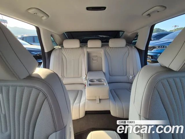 Hyundai Grandeur GN7 — Фото автомобиля 14