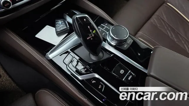 BMW 5 Series G30 — Фото автомобиля 12
