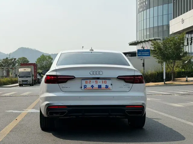 Audi A4L — Фото автомобиля 8