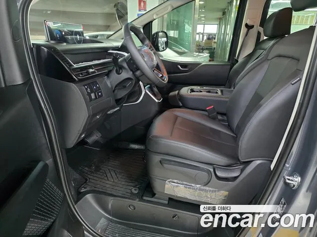 Hyundai Staria — Фото автомобиля 5
