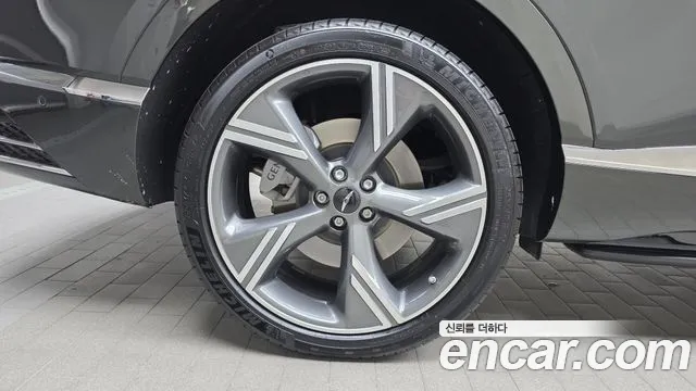 Genesis GV80 2.5T Бензин 2WD — Фото автомобиля 4