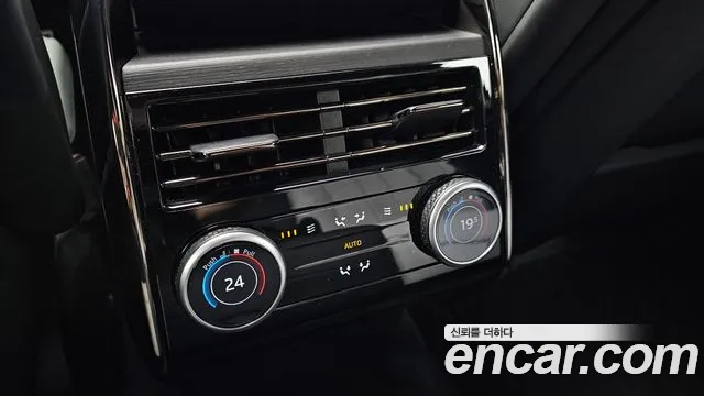 Land Rover Range Rover Sport — Фото автомобиля 23