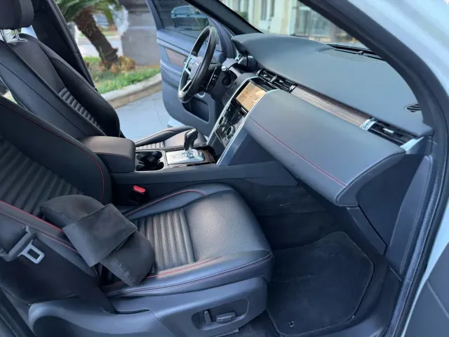 Land Rover Discovery Sport — Фото автомобиля 6