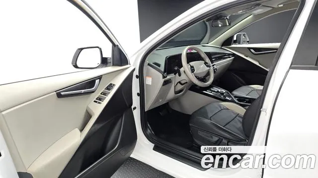 Kia Niro — Фото автомобиля 10