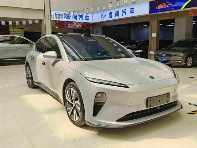 Фотография автомобиля — Nio ET5