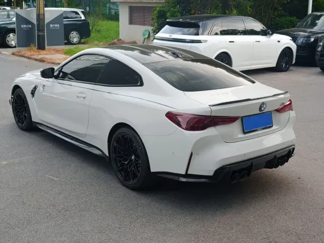 BMW M4 — Фото автомобиля 6