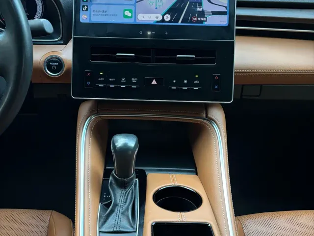 Toyota Avalon — Фото автомобиля 8