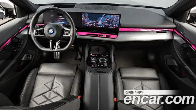 BMW i5 G60 — Фото автомобиля 10