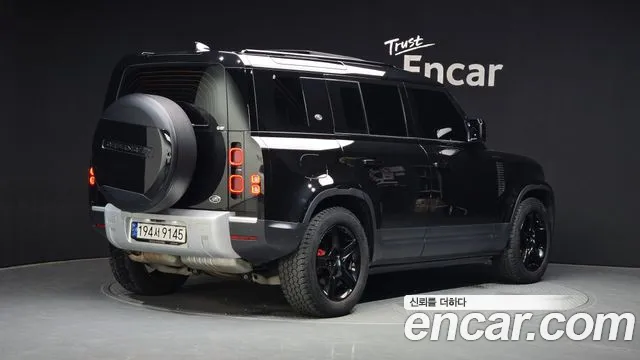 Land Rover Defender — Фото автомобиля 2