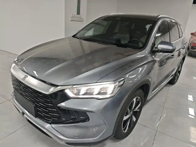 Фотография автомобиля — BYD Song Pro