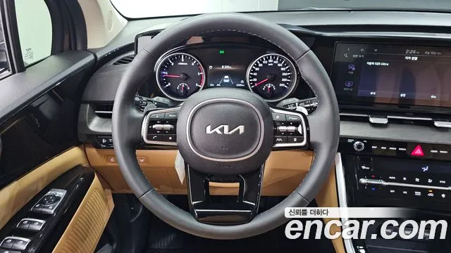 Kia Canival — Фото автомобиля 12