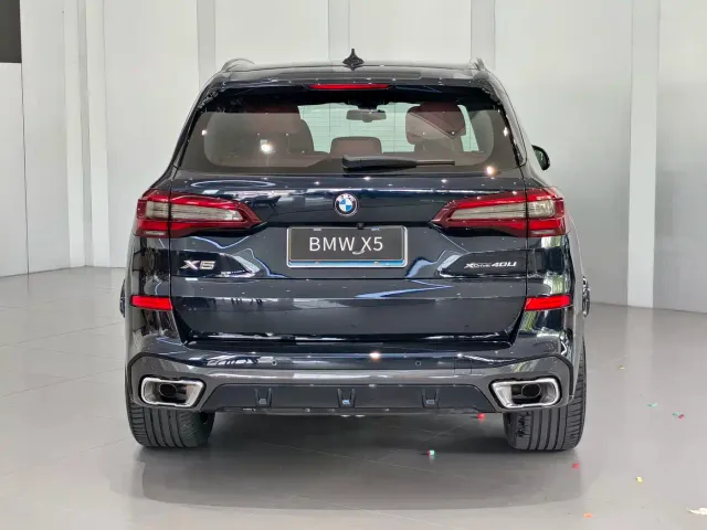 BMW X5 — Фото автомобиля 4