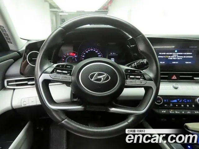 Hyundai Avante CN7 — Фото автомобиля 8
