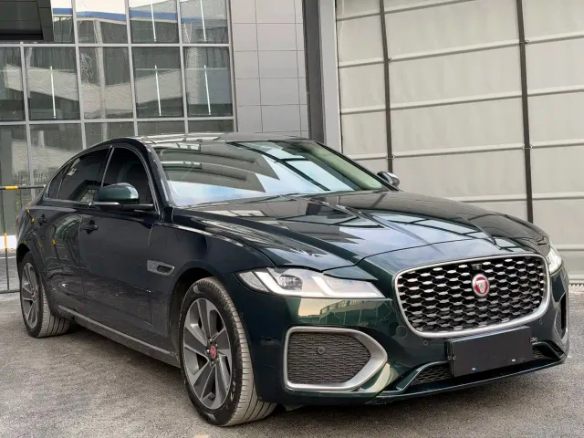 Jaguar XFL — Фото автомобиля 3