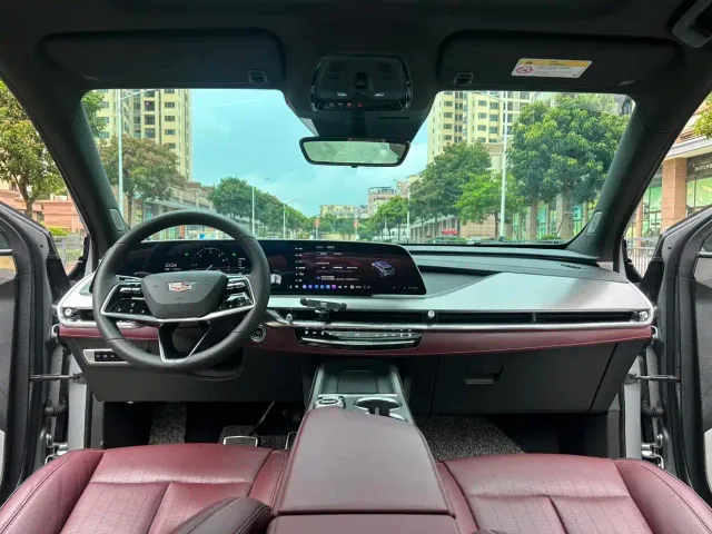 Cadillac XT5 — Фото автомобиля 12