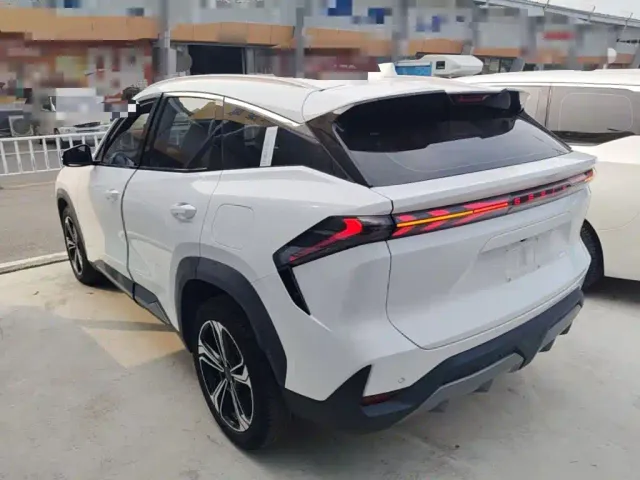 Geely Galaxy L7 — Фото автомобиля 4