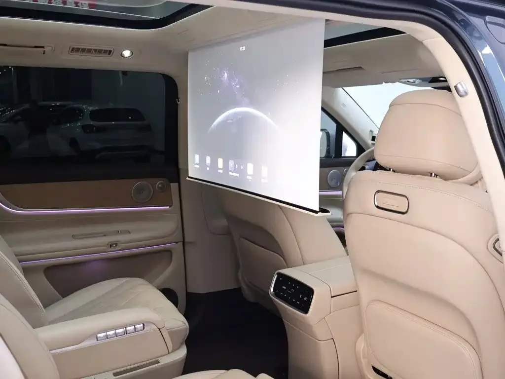 AITO Wenjie AITO M9 2024 Pure Electric Ultra 100kWh 6-Seater — Фото автомобиля 28
