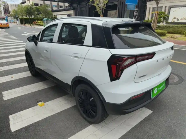 Geely Geometry E Firefly — Фото автомобиля 4