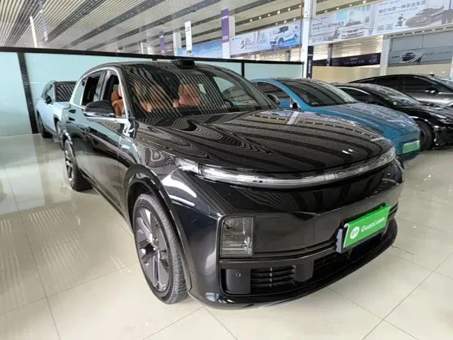 Li Auto L7 — Фото автомобиля 3