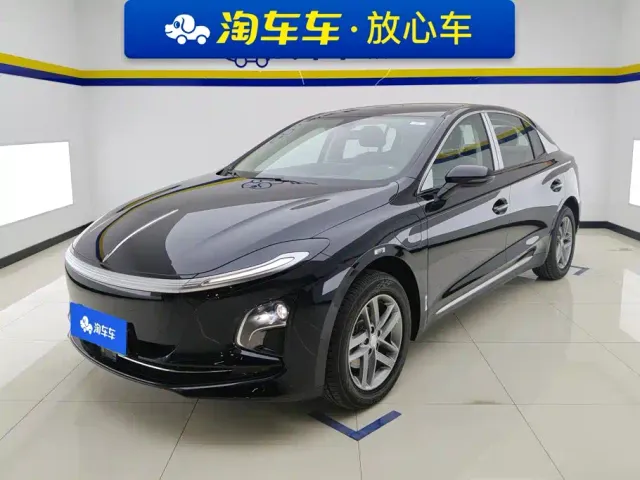 Фотография автомобиля — Hongqi E-QM5