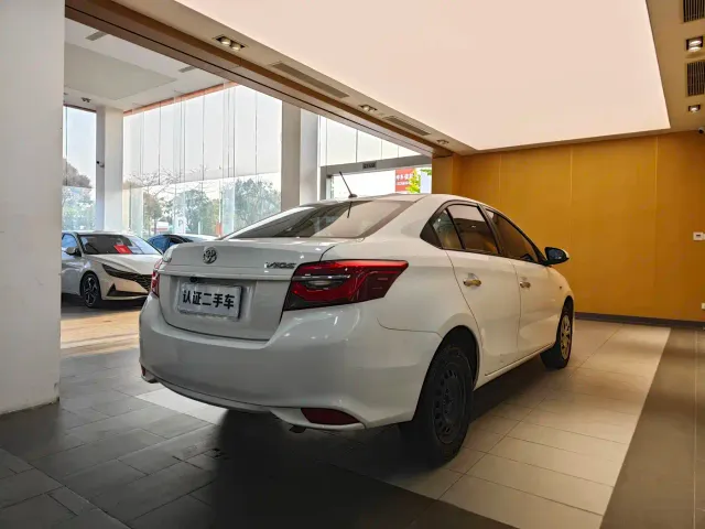 Toyota Vios — Фото автомобиля 28