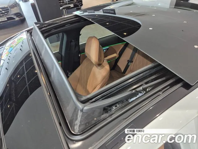Mercedes-Benz E-Class — Фото автомобиля 18