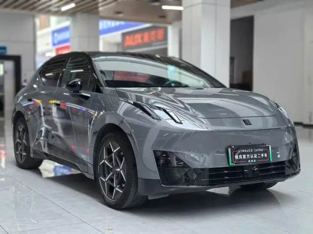 Lynk & Co Z20 — Фото автомобиля 3