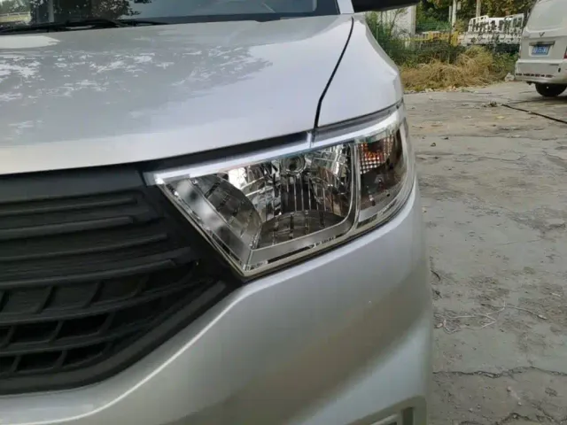 Wuling Hongguang V — Фото автомобиля 17